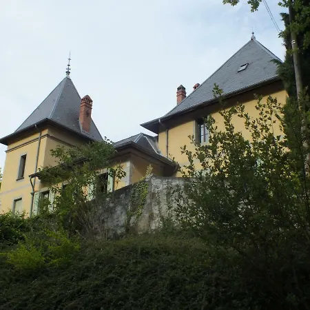 Chateau Du Donjon 3*