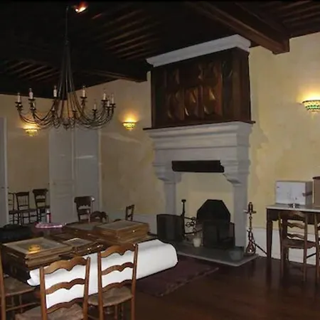 Pensionat Chateau Du Donjon 3*