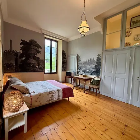 בית הארחה Chateau Du Donjon 3*